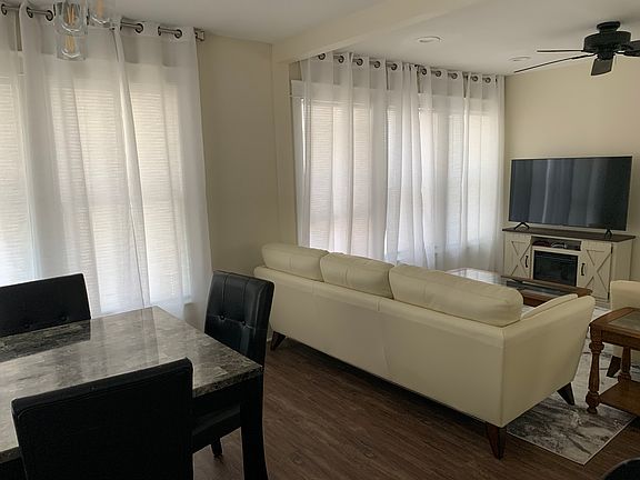 3rd image of 7 Odess Ln #1