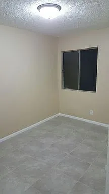 1110 S Kenmore Ave — Photo 3