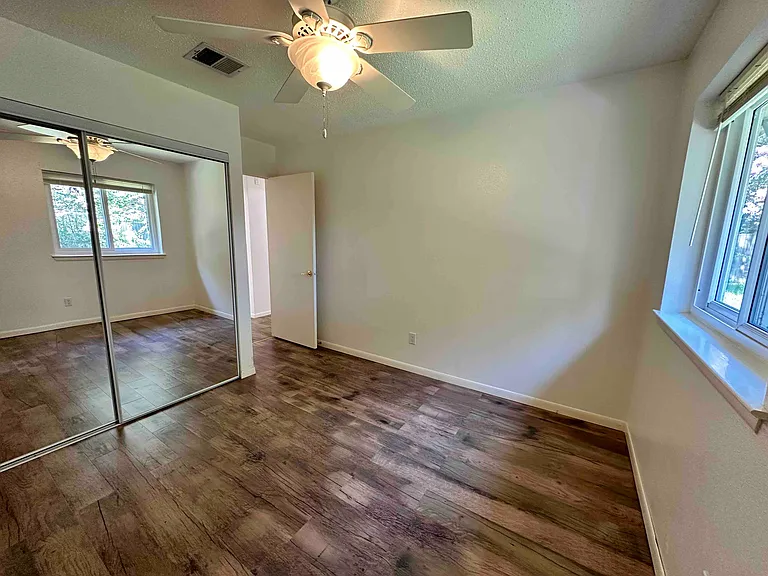 21418 Park Bishop Dr — Photo 8