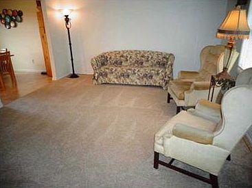 3rd image of 515 Diablo Dr