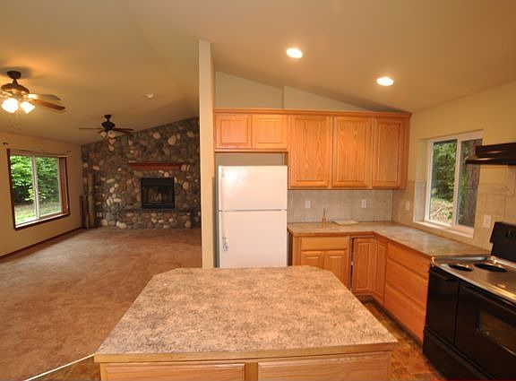 4th image of 10243 18th Ave S