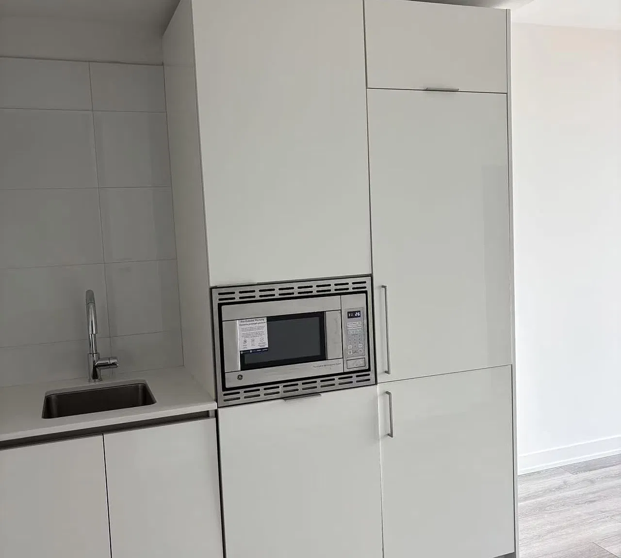 1 bed, $2,300 — Photo 3