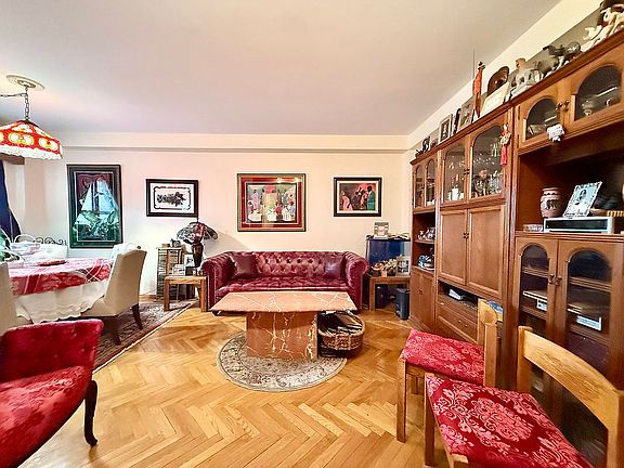 3rd image of 6434 102nd St APT 9Z