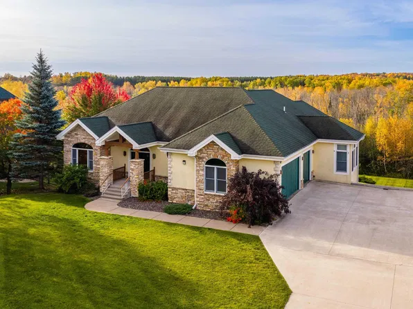 416 Hastings Dr, Duluth, MN 55803