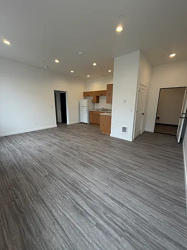 115 Main Ave Photo 1
