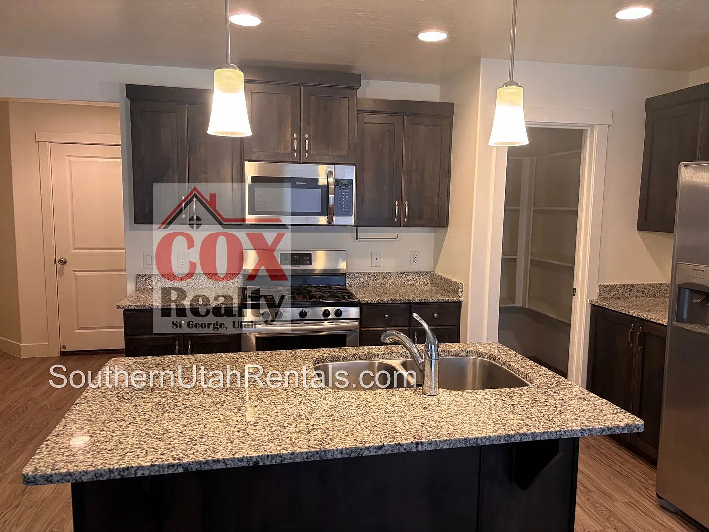 Wonderful Desert Canyon 4 bed | 2.5 bath | 2 car garage — Photo 3