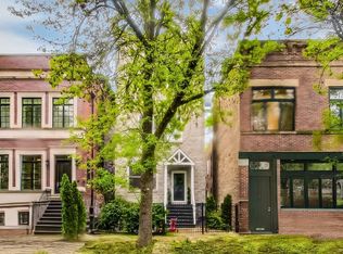 1455 W Wolfram St #B, Chicago, IL 60657