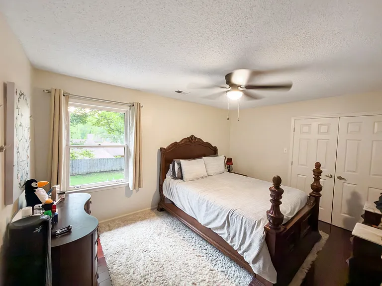 743 Grovewood Dr — Photo 32