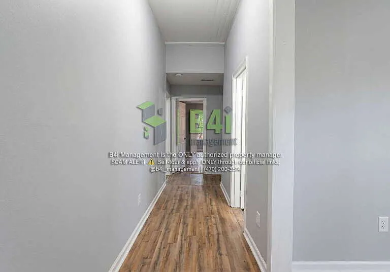 663 Williams St — Photo 6