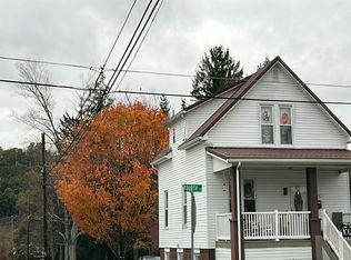 1509 4th St, Natrona Heights, PA 15065