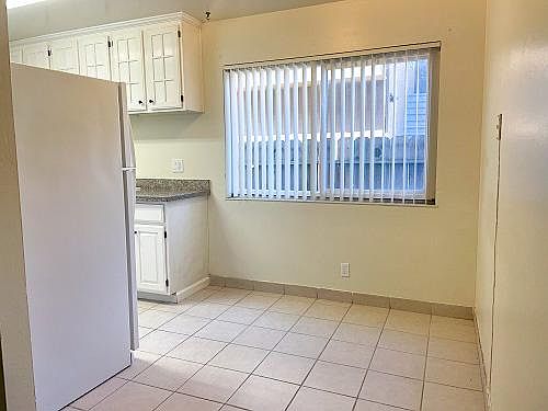 4th image of 3351 Monroe St APT 1