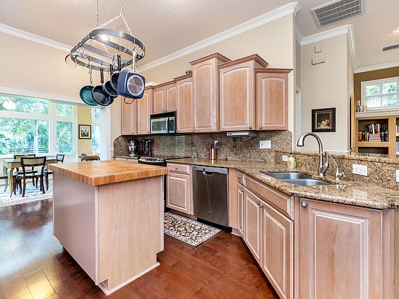4th image of 4205 Twin Palm Ln