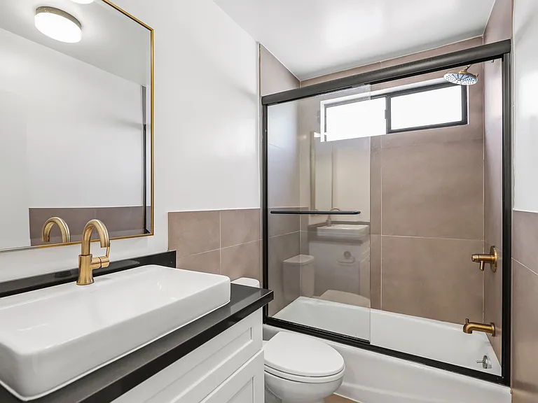 1480 S Canfield Ave — Photo 13
