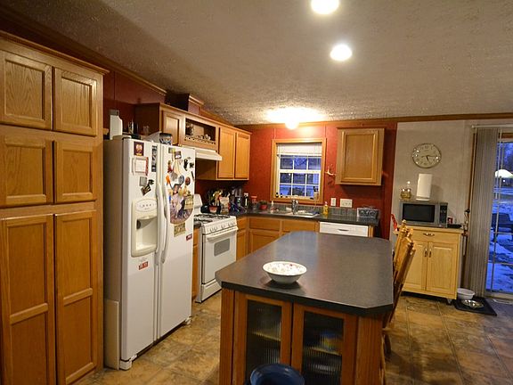 4th image of 715 S 23rd St