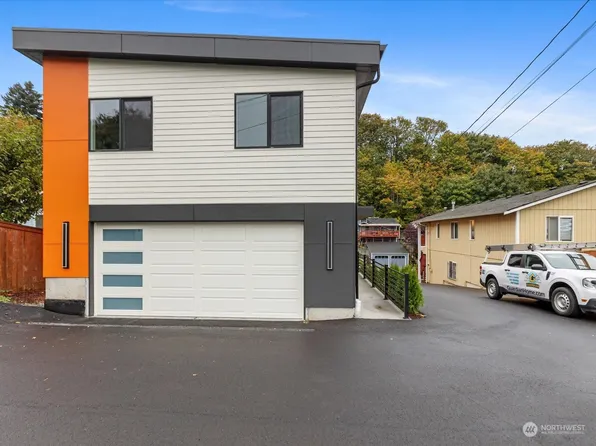 6025 47th Avenue S #B, Seattle, WA 98118