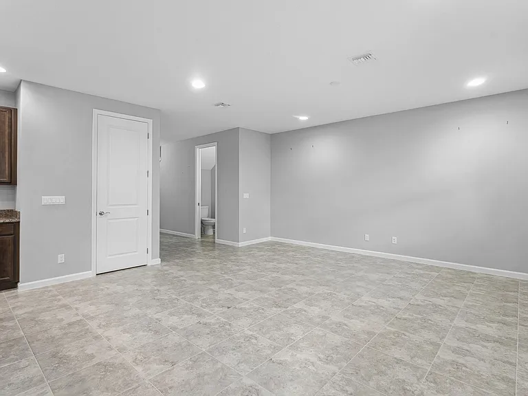16474 Helix Ct — Photo 16