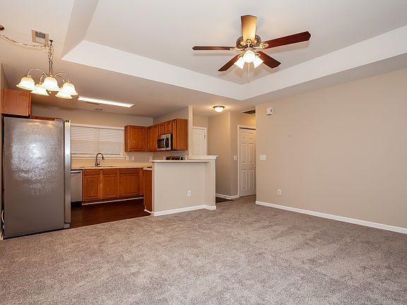 5th image of 3827 Bullard St