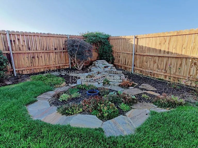 5825 Sidon Ln — Photo 18
