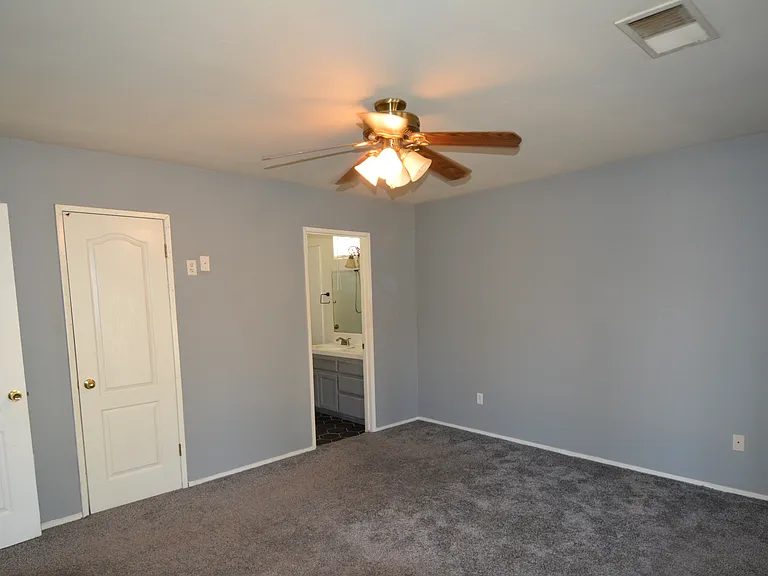 10802 Anacostia Way — Photo 11