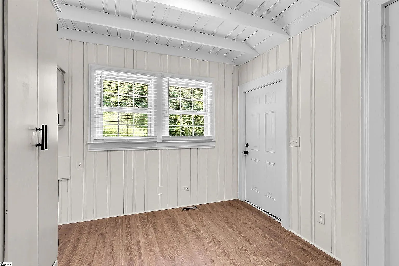 4 bed, 4.0 bath, 3050 sqft, $1,995 — Photo 4
