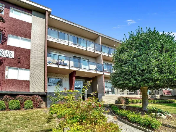515 9th St, New Westminster, BC V3M 3W6