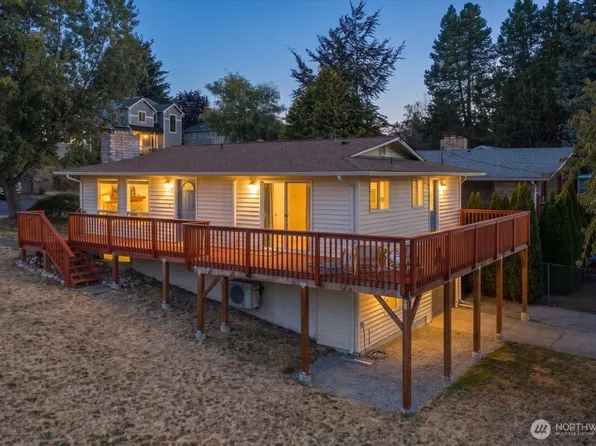 1351 S Highland Avenue, Tacoma, WA 98465