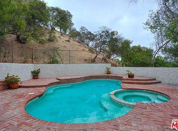 5th image of 2998 Tiffany Cir