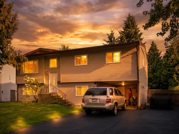 17348 62a Ave, Surrey, BC V3S 5J1