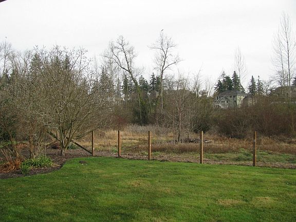 4th image of 3813 122nd Ave E