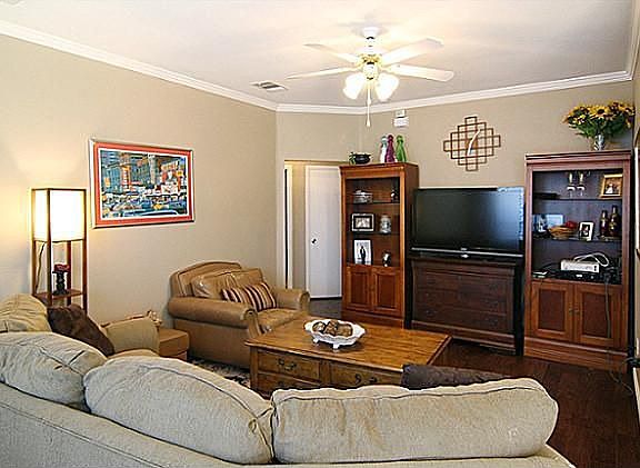 5th image of 321 Pemberton Dr