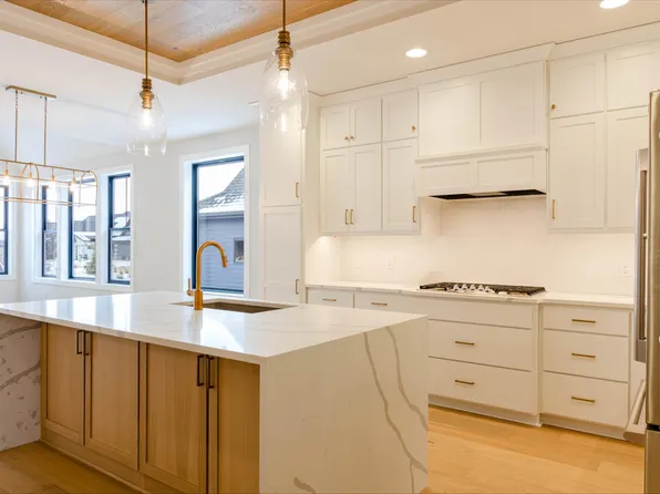 4039 Swallowtail Ln N, Lake Elmo, MN 55042