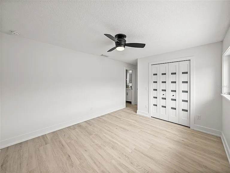 6709 Cardinal Dr S — Photo 34