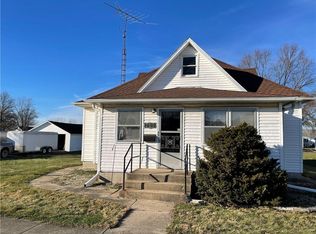 205 W Oak Ave, Montrose, IL 62445