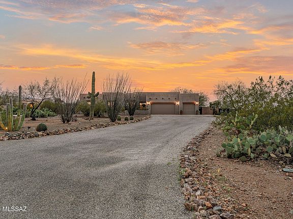 2nd image of 16460 S Sycamore Ridge Trl