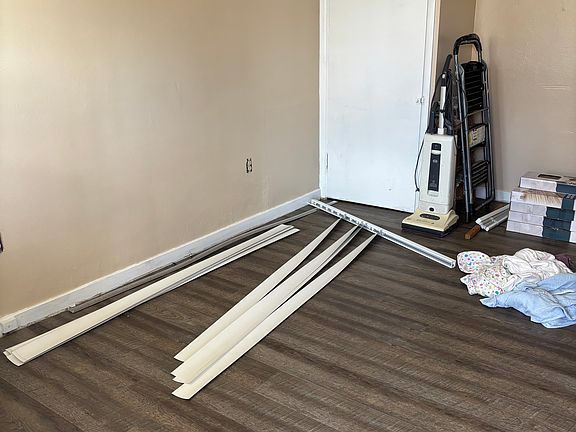 3rd image of 519 6th St Floor 1