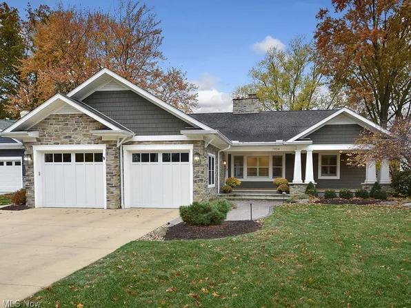 1904 Wynwood Dr, Rocky River, OH 44116