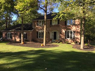 8170 Old Post Rd E, East Amherst, NY 14051