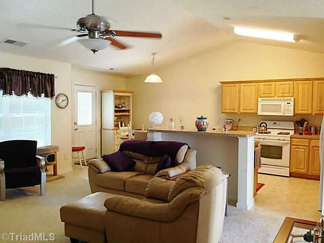1st image of 2009 Briar Run Dr