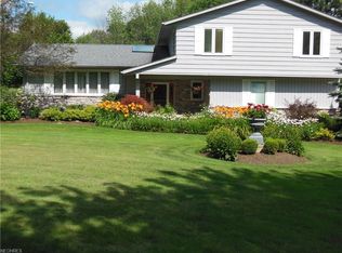 11945 Caves Rd, Chesterland, OH 44026