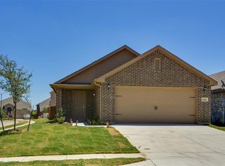 5501 Thunder Bay Dr, Fort Worth, TX 76119