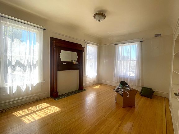 2nd image of 1762 Larkin St #1