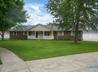 2418 Chestnut Ln, Findlay, OH 45840