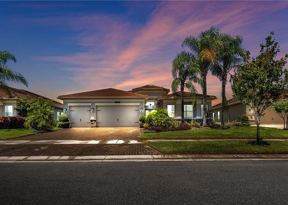 1st image of 2764 Coco Palm Cir