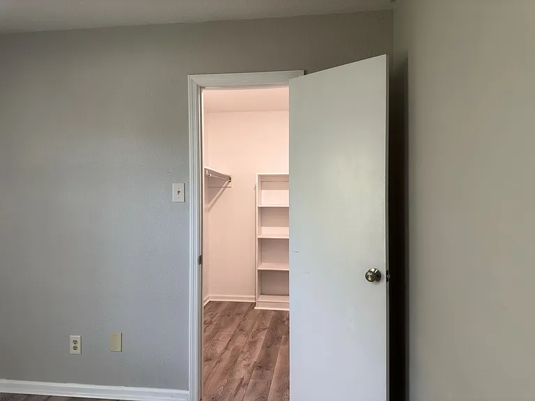 5809 Enid St — Photo 24