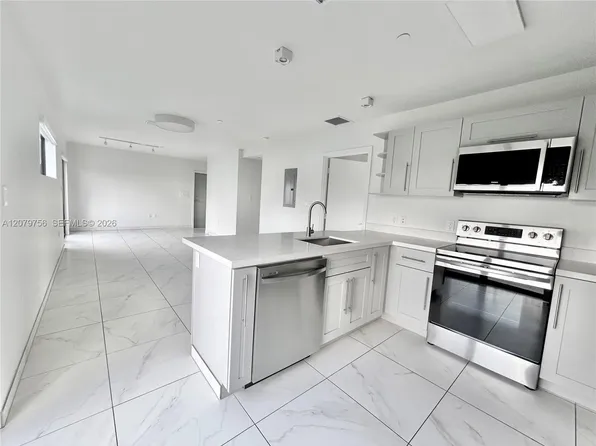 836 SW 2nd St, Miami, FL