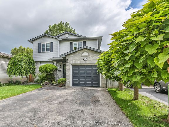 2nd image of 54 Sunrise Cres