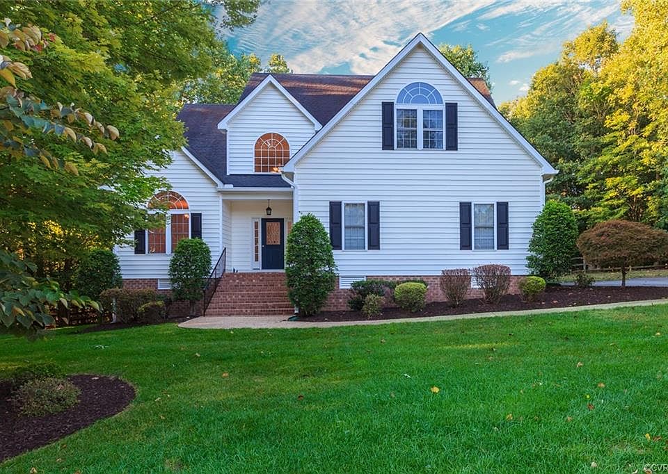 1st image of 11107 Lyndenwood Dr