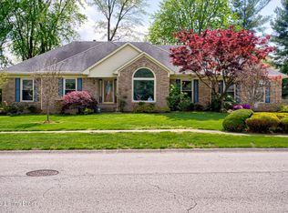 9804 Colonnades Pl, Jeffersontown, KY