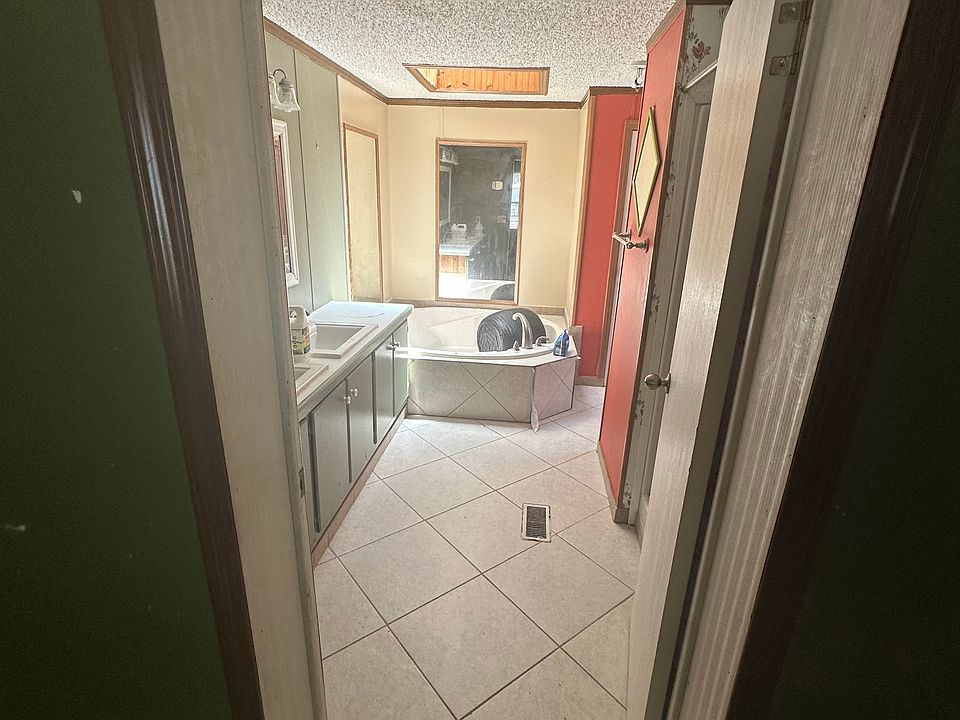 Master bath entrance