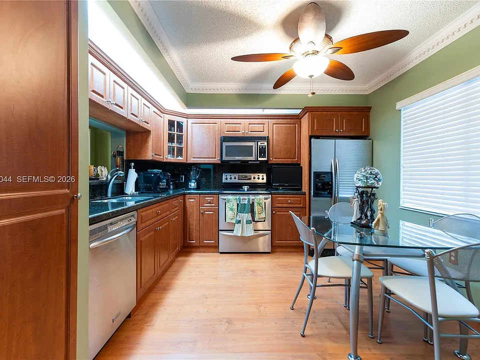 1600 SW 127th Way #207C